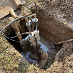 Pipe bursting machine